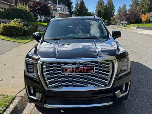 Used 2023 GMC Yukon Denali Ultimate image 1