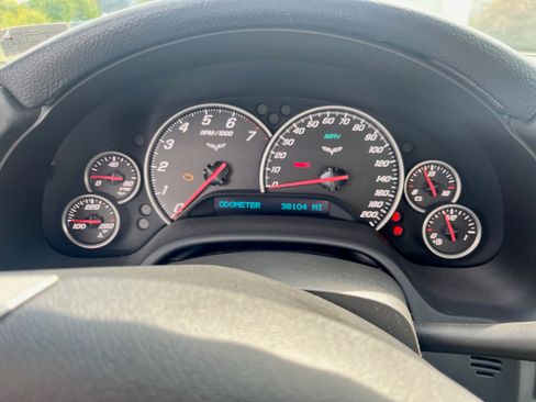 Used 2009 Chevrolet Corvette Coupe image 16