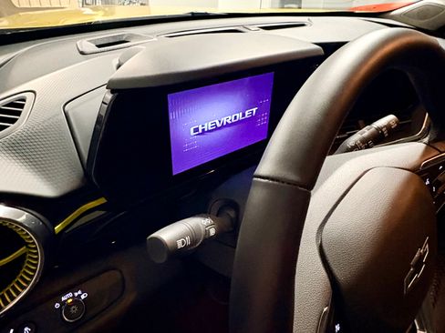 Used 2024 Chevrolet Trax ACTIV w/ Sunroof Package image 10