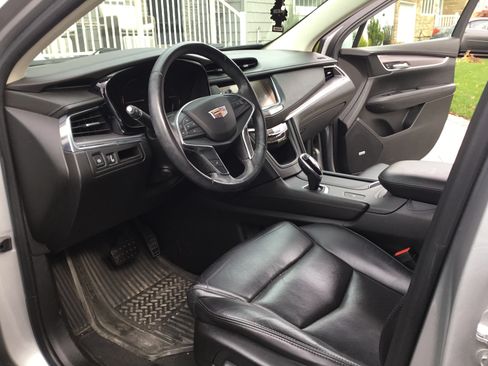 Used 2018 Cadillac XT5 Luxury image 12