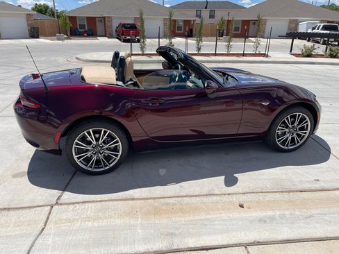 Used 2025 MAZDA MX-5 Miata w/ Weather Package RWD image 5