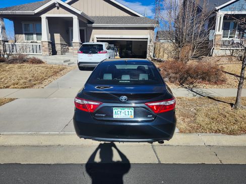 Used 2016 Toyota Camry SE image 6