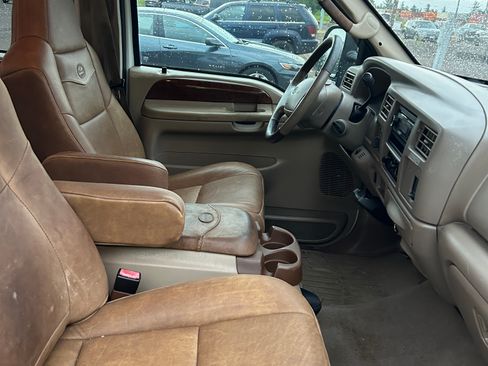 Used 2004 Ford F250 King Ranch image 10