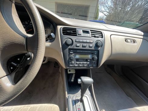 Used 2002 Honda Accord EX image 6