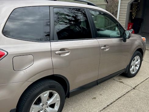 Used 2015 Subaru Forester 2.5i Premium image 2