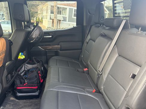 Used 2021 Chevrolet Silverado 1500 LT Trail Boss w/ Convenience Package II image 13