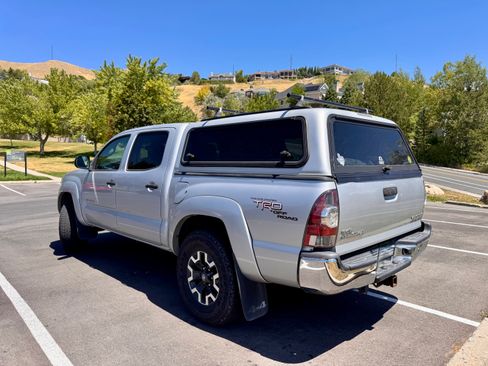 Used 2010 Toyota Tacoma 4x4 Double Cab image 5