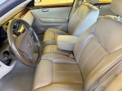 Used 2006 Cadillac DTS w/ Sun And Sound Package image 6