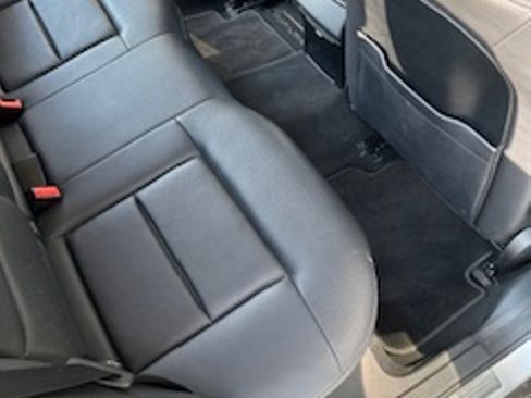 Used 2014 Mercedes-Benz E 350 Sedan image 12