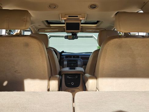 Used 2007 GMC Yukon SLT w/ SLT Preferred Equipment Group image 10
