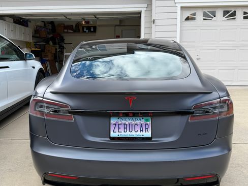 Used 2022 Tesla Model S Plaid image 6