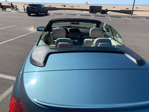 Used 2004 BMW 645Ci Convertible image 25