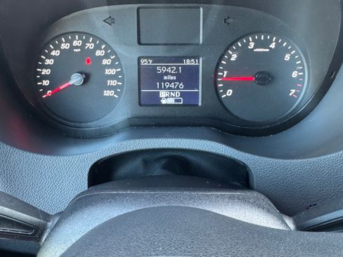 Used 2021 Mercedes-Benz Sprinter 2500 image 16