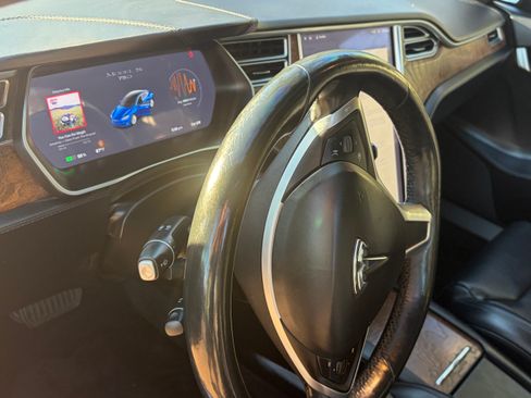 Used 2017 Tesla Model S 75D AWD/4WD image 6