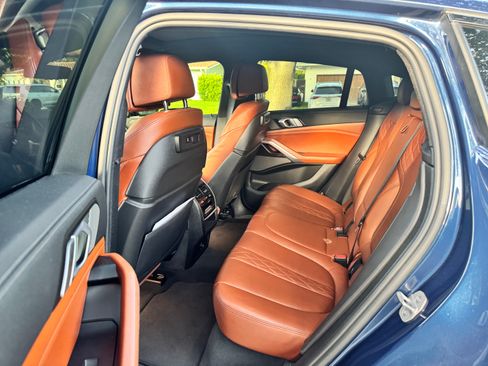 Used 2021 BMW X6 sDrive40i w/ M Sport Package RWD image 4