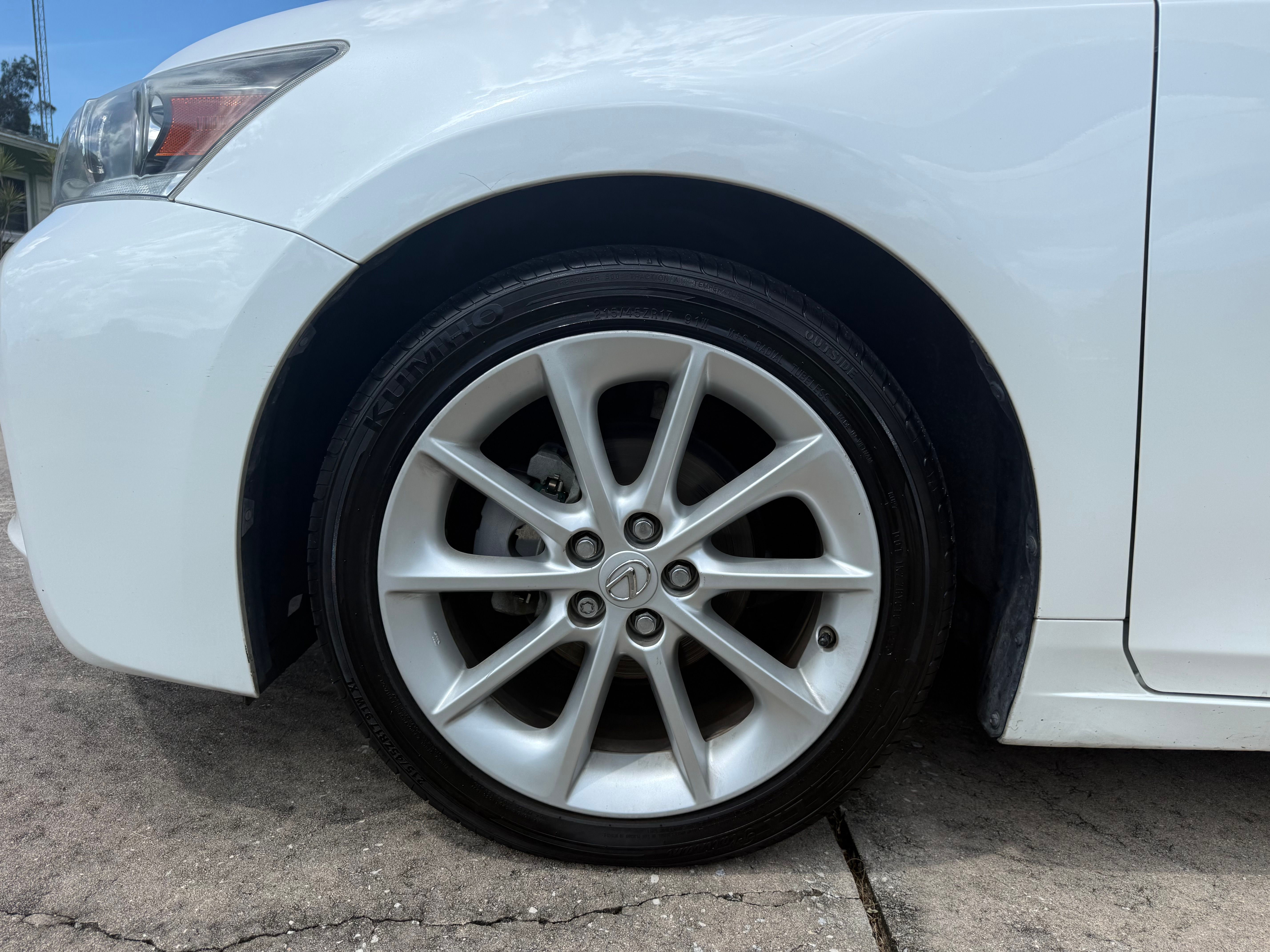Used 2013 Lexus CT 200h w/ Premium Pkg w/Backup Camera FWD image 15