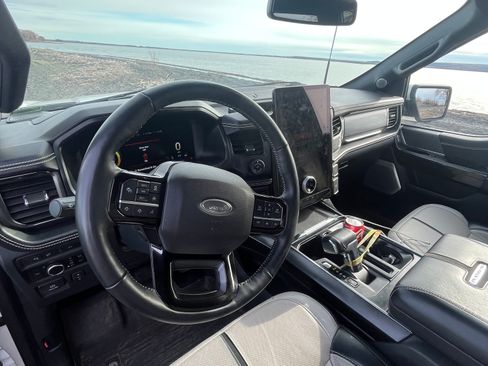 Used 2023 Ford F150 Lightning Platinum image 6