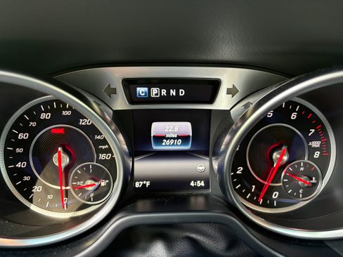 Used 2018 Mercedes-Benz SL 550 image 12