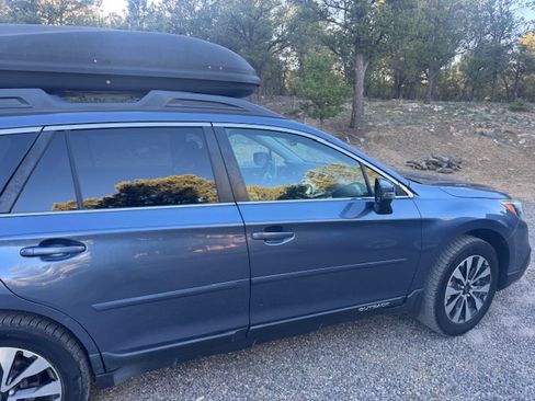 Used 2015 Subaru Outback 3.6R Limited image 2