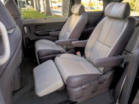 Used 2015 Kia Sedona SX Limited image 5