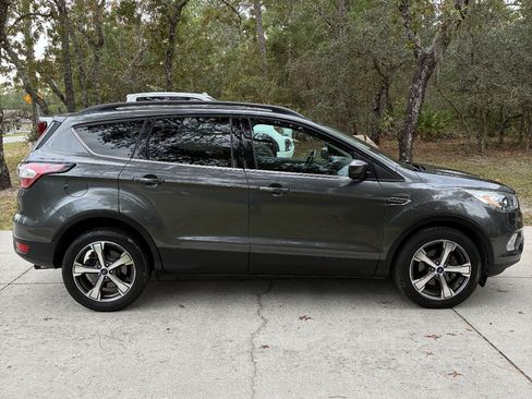Used 2017 Ford Escape SE w/ SE Leather Comfort Package image 2