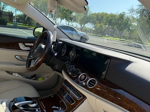 Used 2019 Mercedes-Benz E 300 image 22