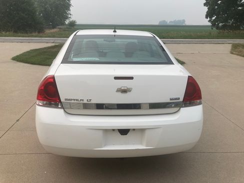 Used 2008 Chevrolet Impala LT FWD image 11