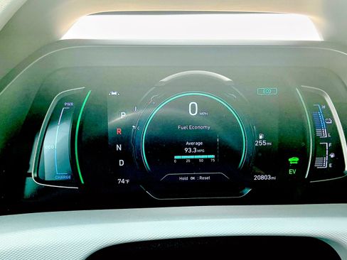 Used 2020 Hyundai Ioniq Limited FWD image 8
