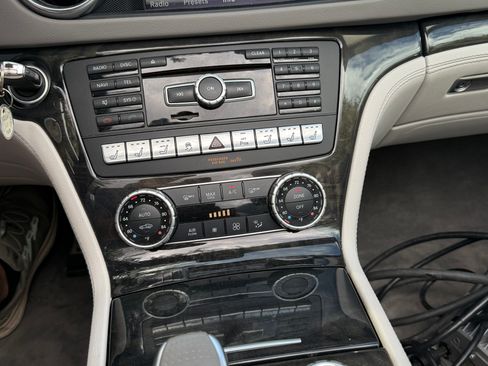 Used 2016 Mercedes-Benz SL 400 image 9