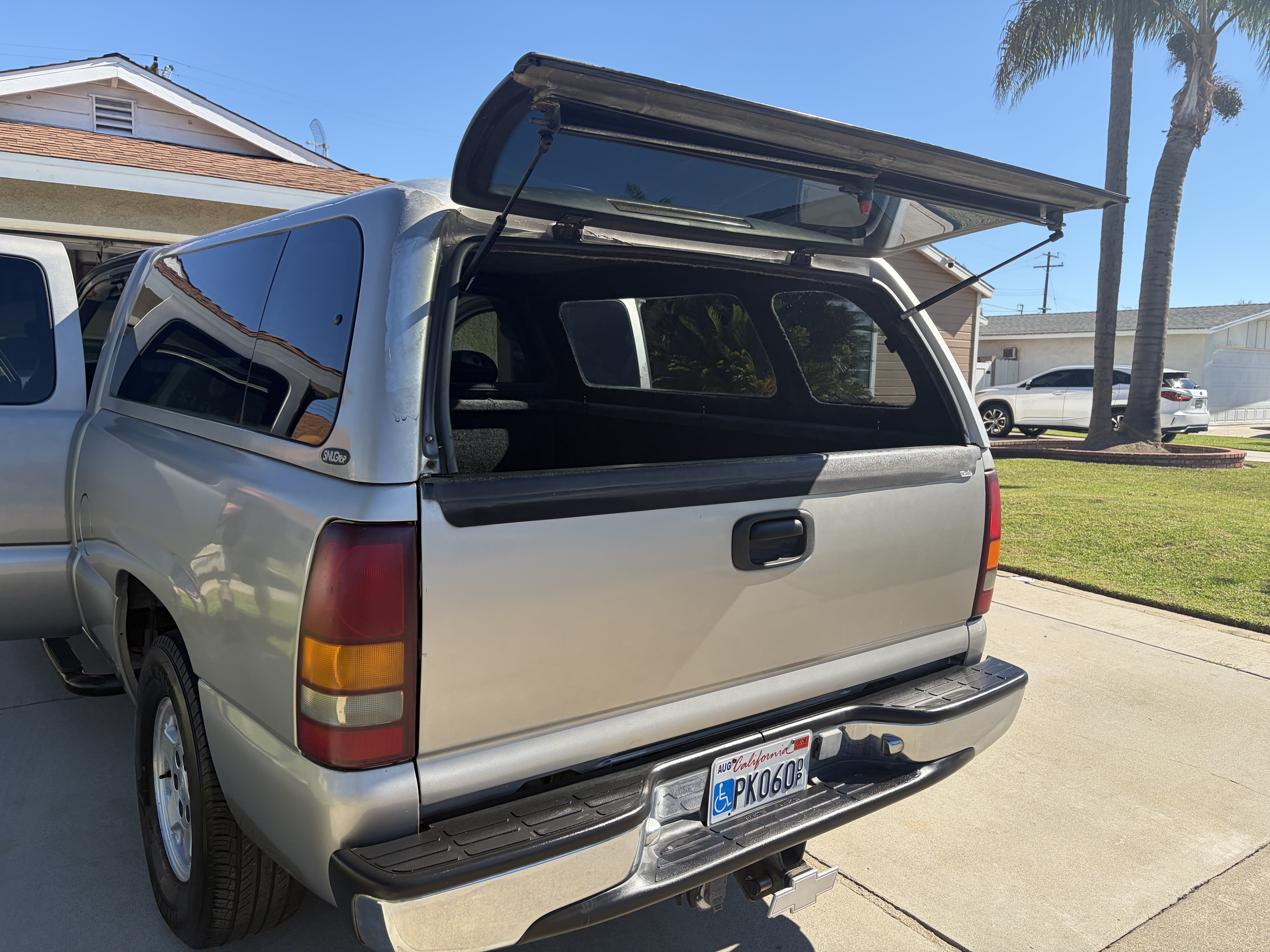Used 2001 Chevrolet Silverado 1500 LS w/ Firm Ride Suspension Pkg RWD image 5