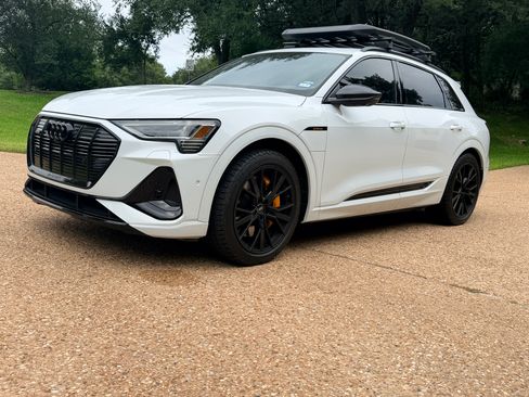 Used 2022 Audi e-tron Chronos w/ Chronos Package AWD/4WD image 1