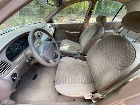 Used 1998 Ford Escort SE image 12