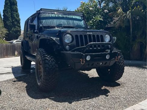 Used 2018 Jeep Wrangler Unlimited Sport S AWD/4WD image 7