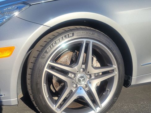 Used 2013 Mercedes-Benz E 350 E 350 Coupe 2D image 9