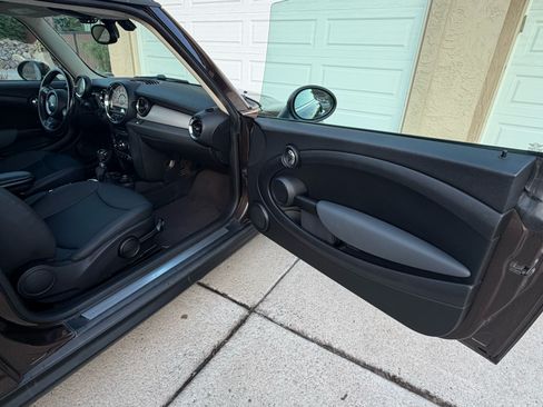 Used 2011 MINI Cooper Hardtop FWD image 10