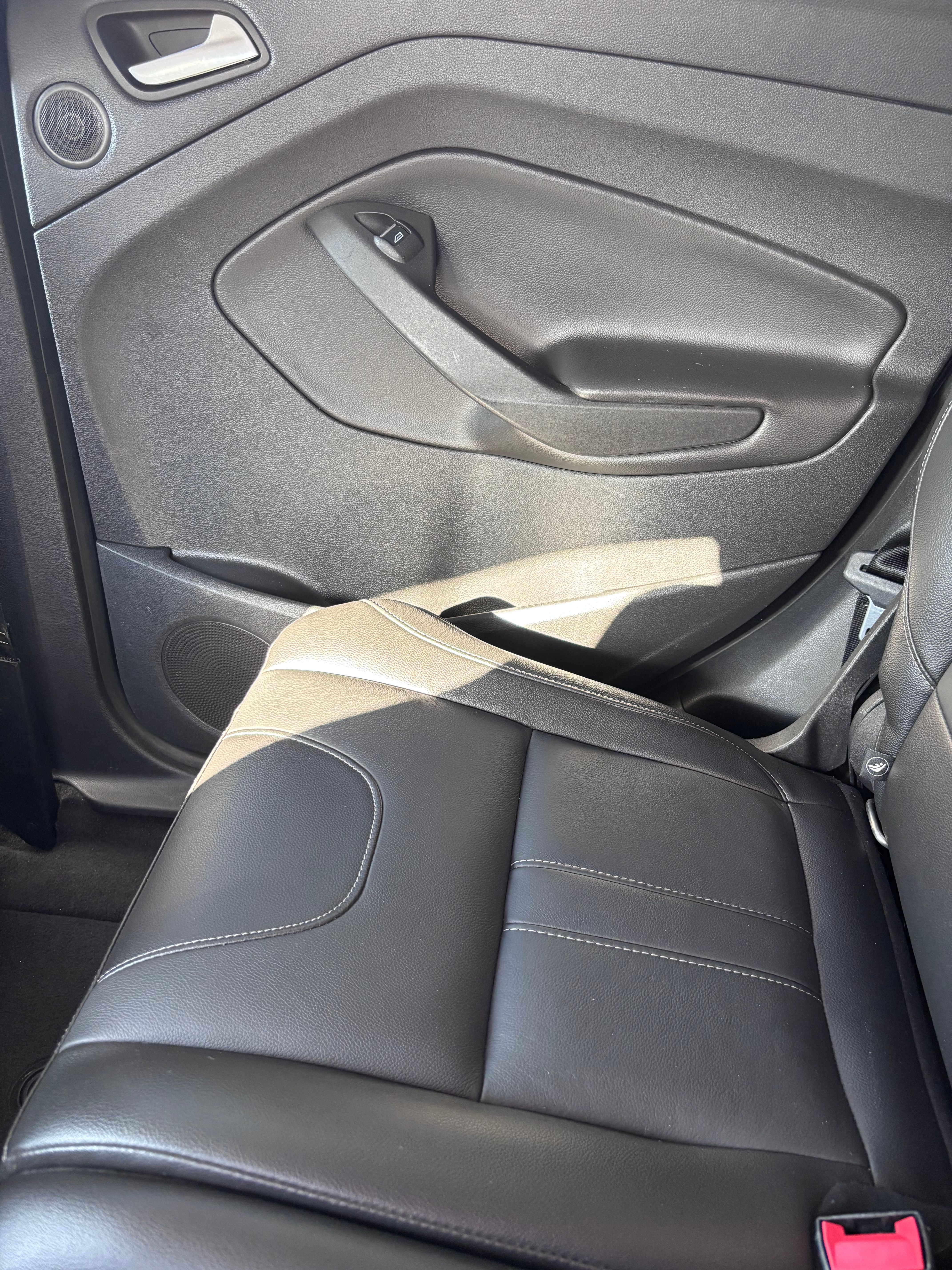 Used 2013 Ford Escape Titanium w/ Parking Technology Pkg AWD/4WD image 12