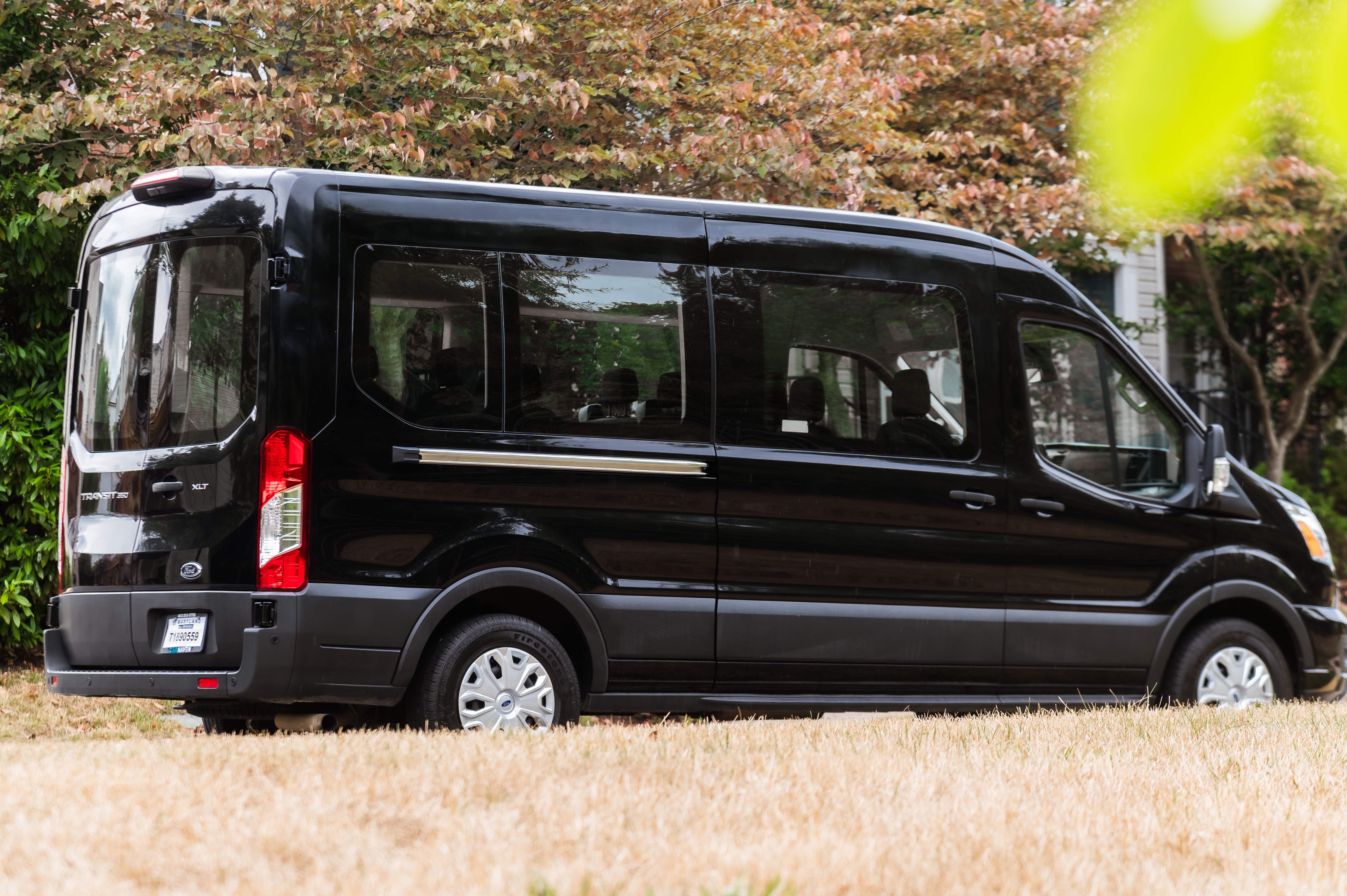 Used 2021 Ford Transit 350 XLT RWD image 2