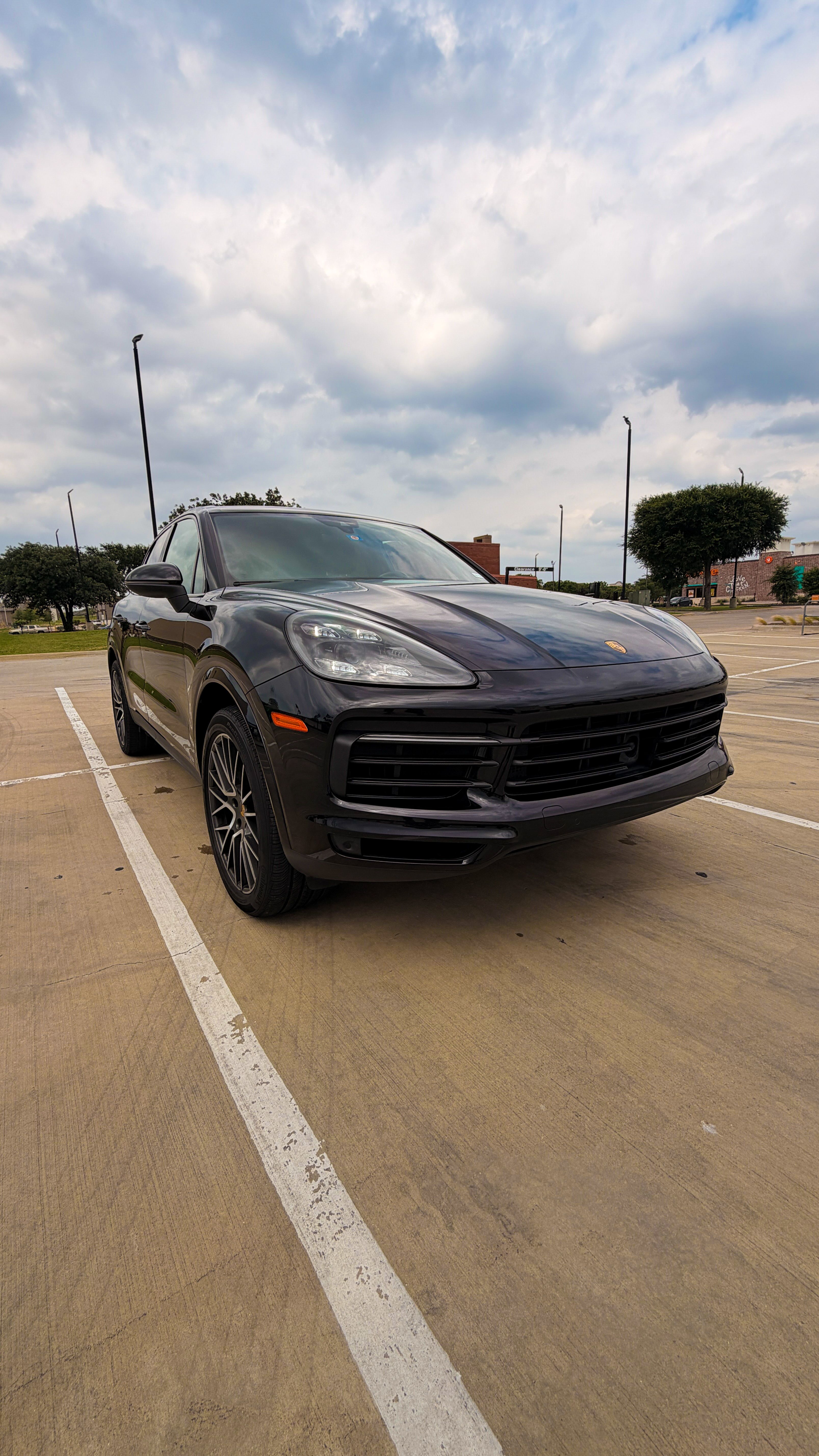 Used 2019 Porsche Cayenne AWD/4WD image 2