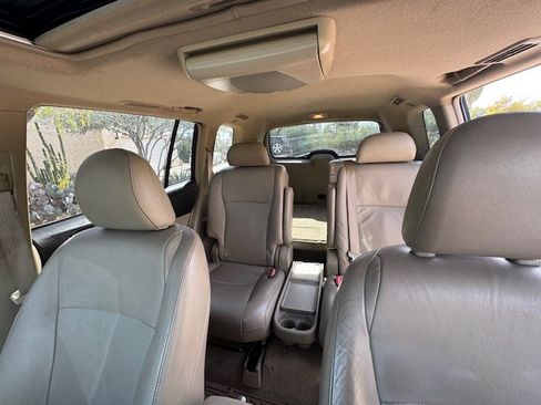 Used 2010 Toyota Highlander Limited image 7