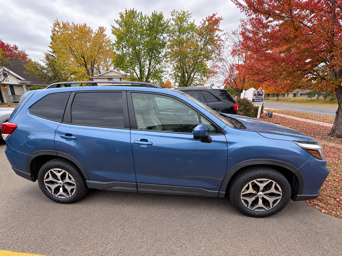 Used 2019 Subaru Forester Premium AWD/4WD image 2