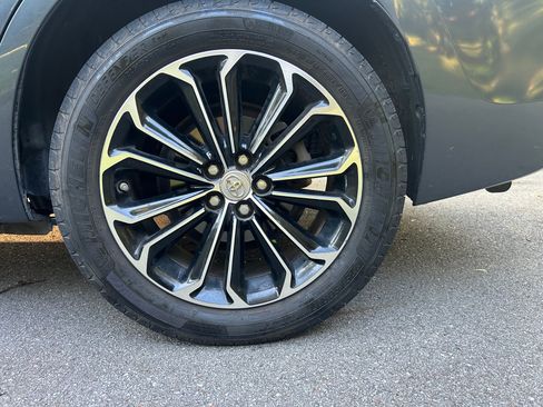 Used 2015 Toyota Corolla S w/ Driver Convenience Package FWD image 6