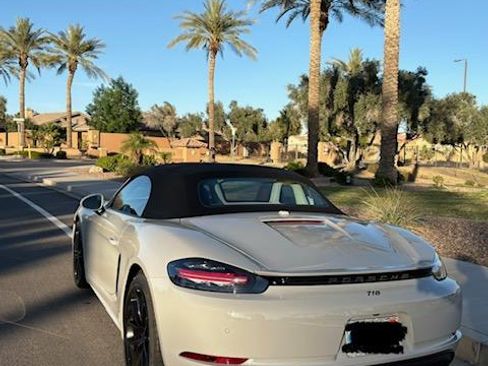 Used 2024 Porsche 718 Boxster image 5