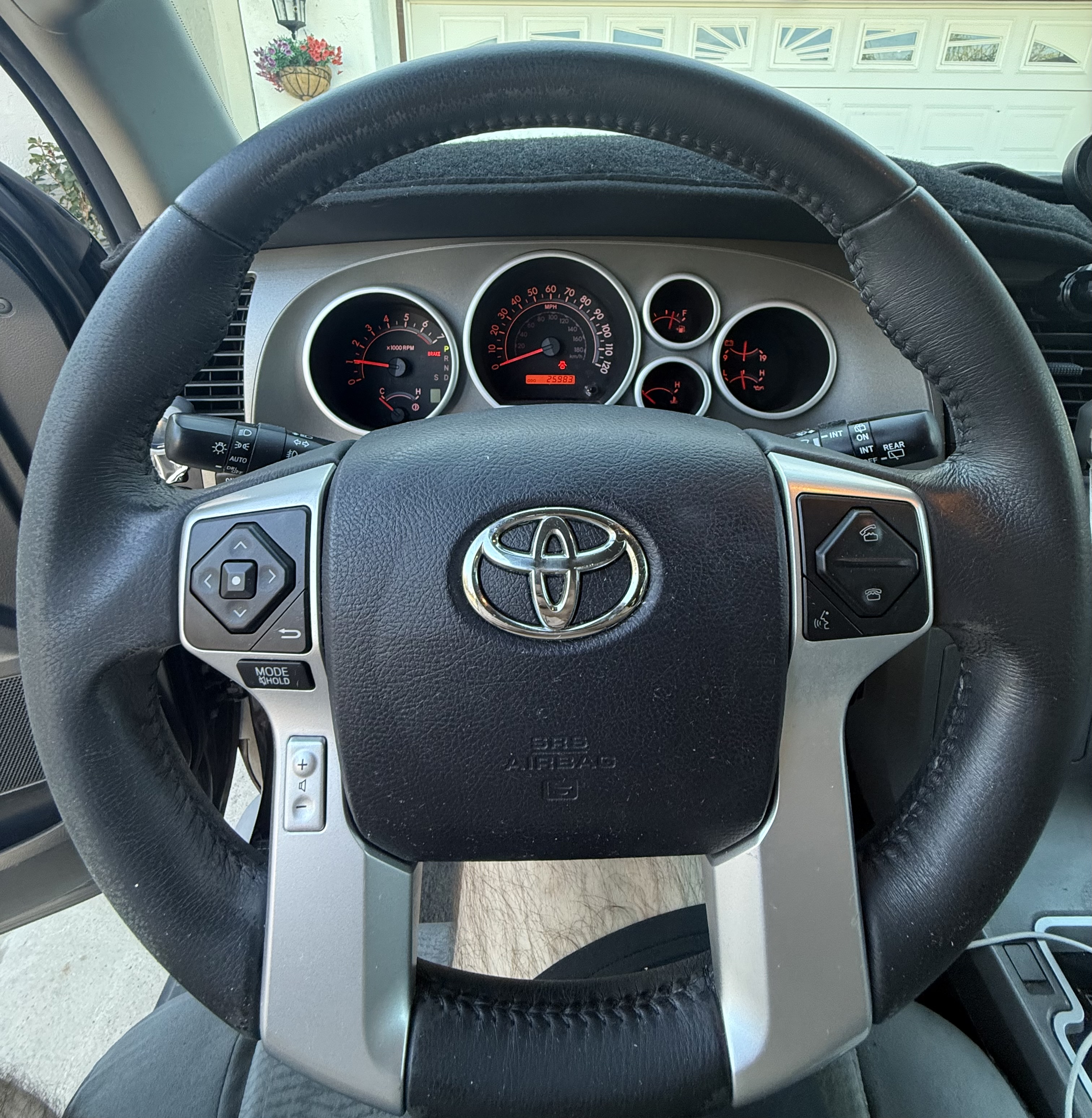 Used 2016 Toyota Sequoia SR5 RWD image 13