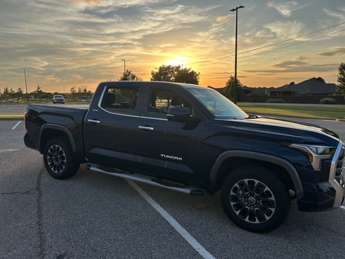 Used 2022 Toyota Tundra Limited AWD/4WD image 8
