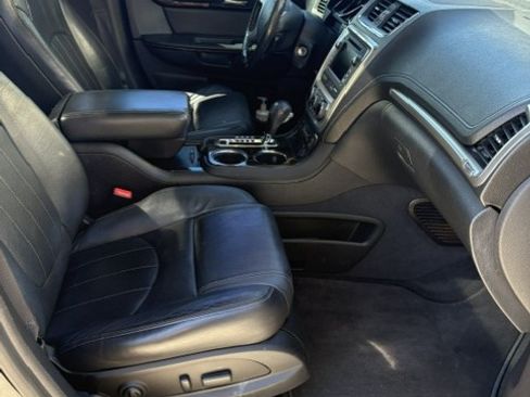 Used 2015 GMC Acadia Denali FWD image 8