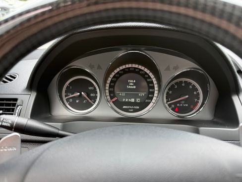 Used 2011 Mercedes-Benz C 63 AMG Sedan image 20