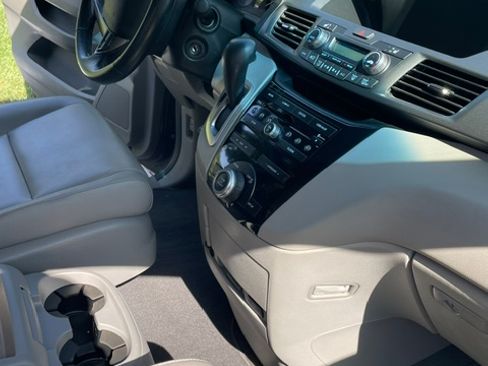Used 2013 Honda Odyssey EX-L image 11