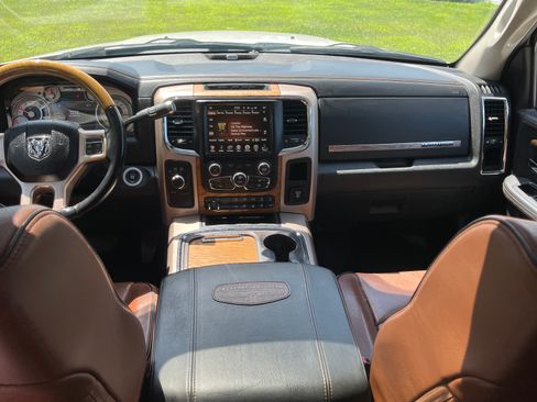 Used 2017 RAM 2500 Longhorn w/ Convenience Group image 6