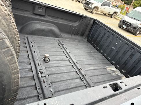 Used 2012 GMC Sierra 3500 SLE w/ SLE Preferred Package image 11