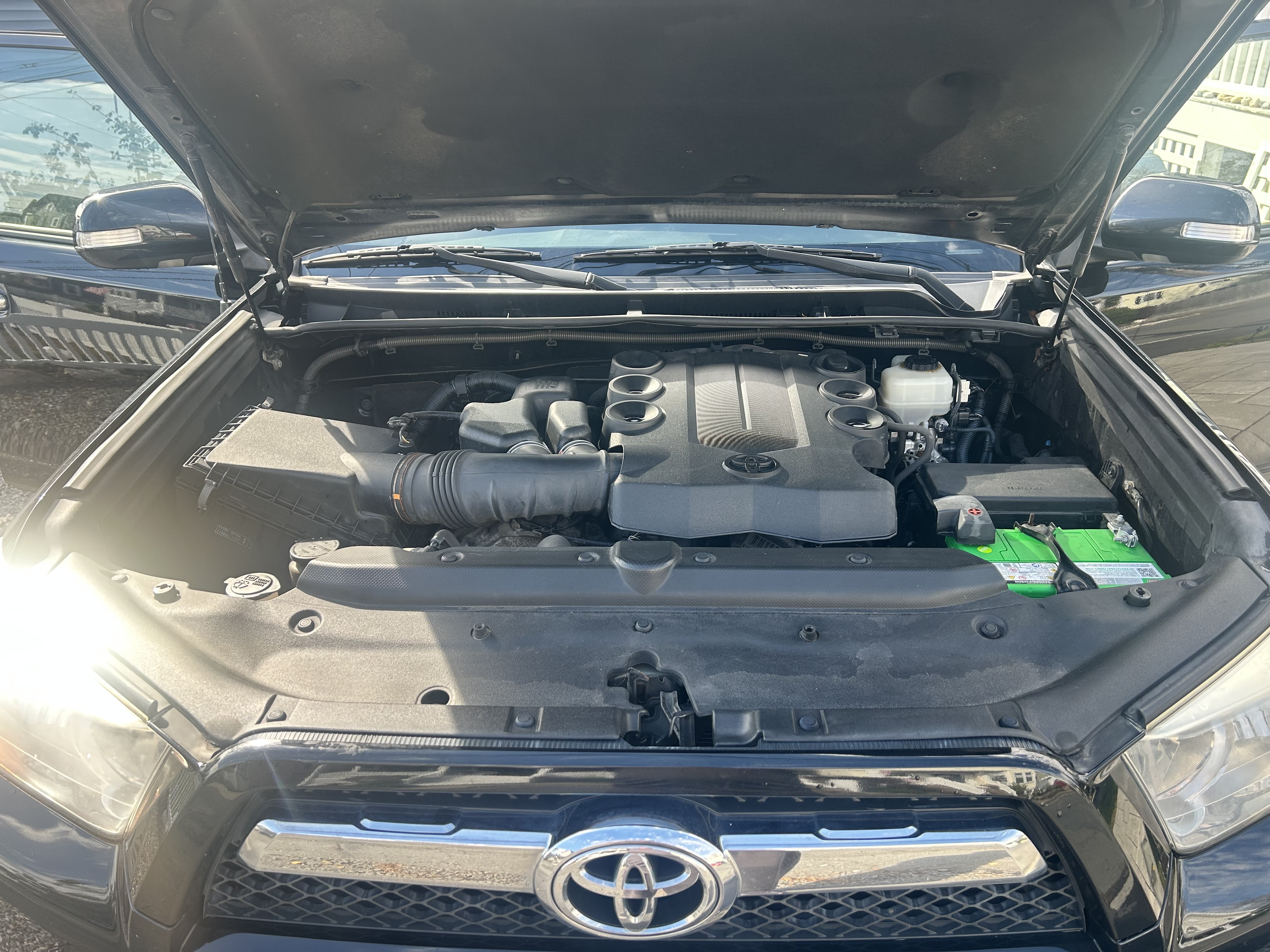 Used 2012 Toyota 4Runner Limited AWD/4WD image 14